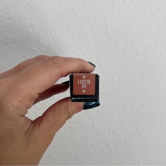 Jeffrey Star Cosmetics Velour Liquid Lipstick - I gotta go - Picture 2 of 4